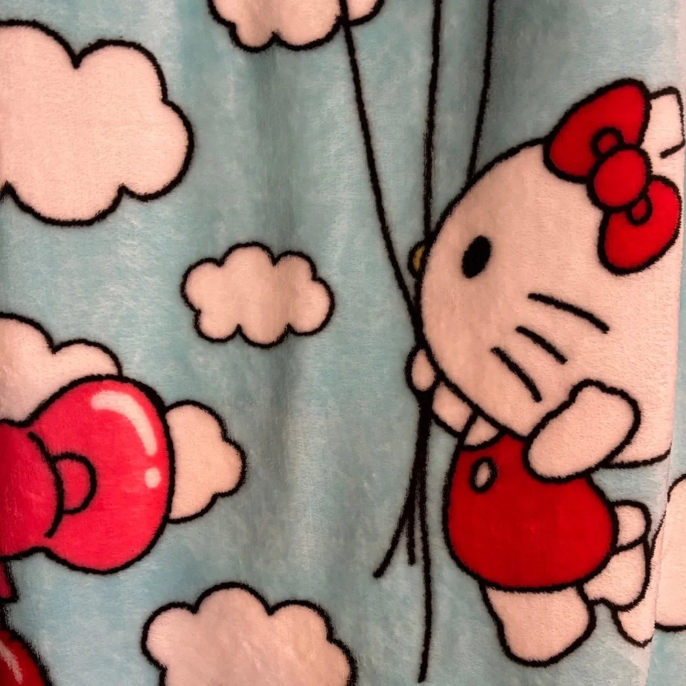Hello Kitty Blue valentine blanket so cute